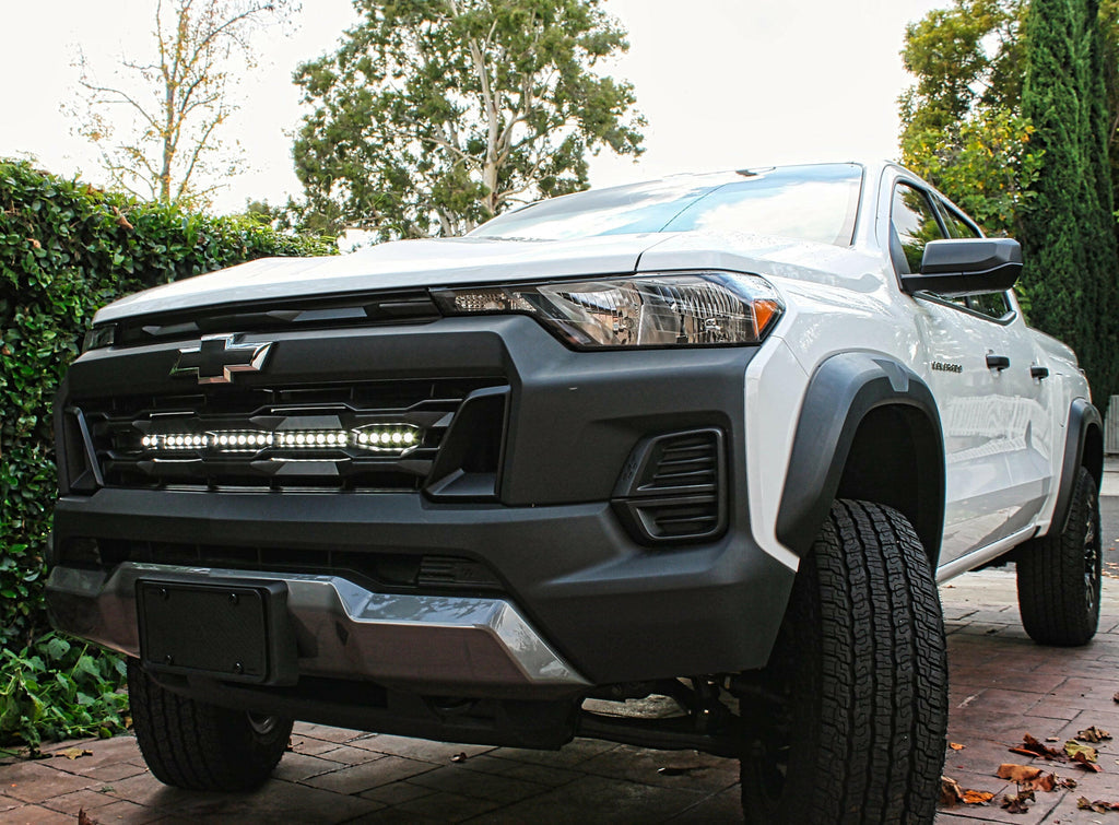 M & R Single 30" Grille Light Bar | 2023+ Colorado