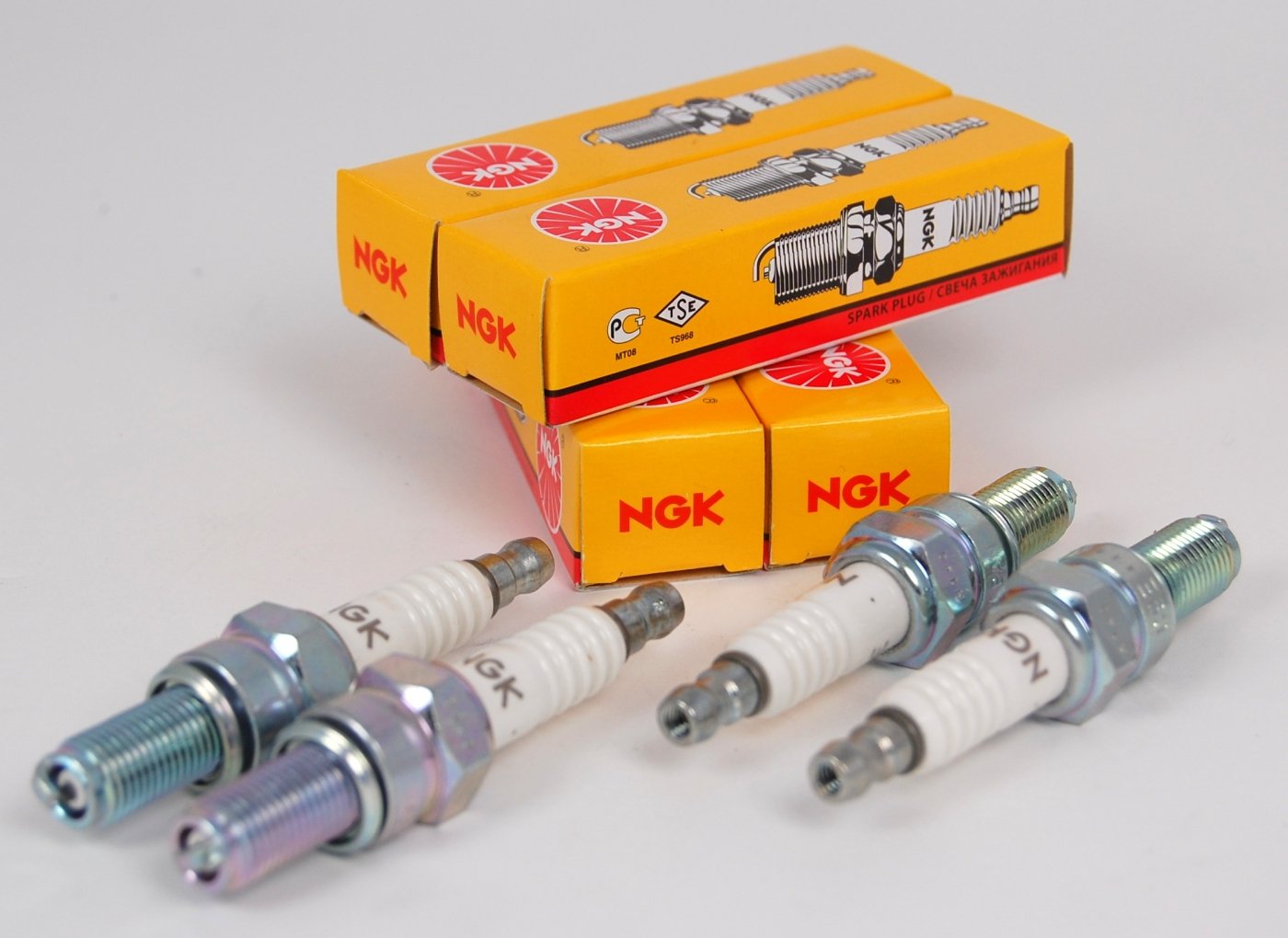 Ngk Ngk25 Lzkar7A Spark Plugs Pack Of 4