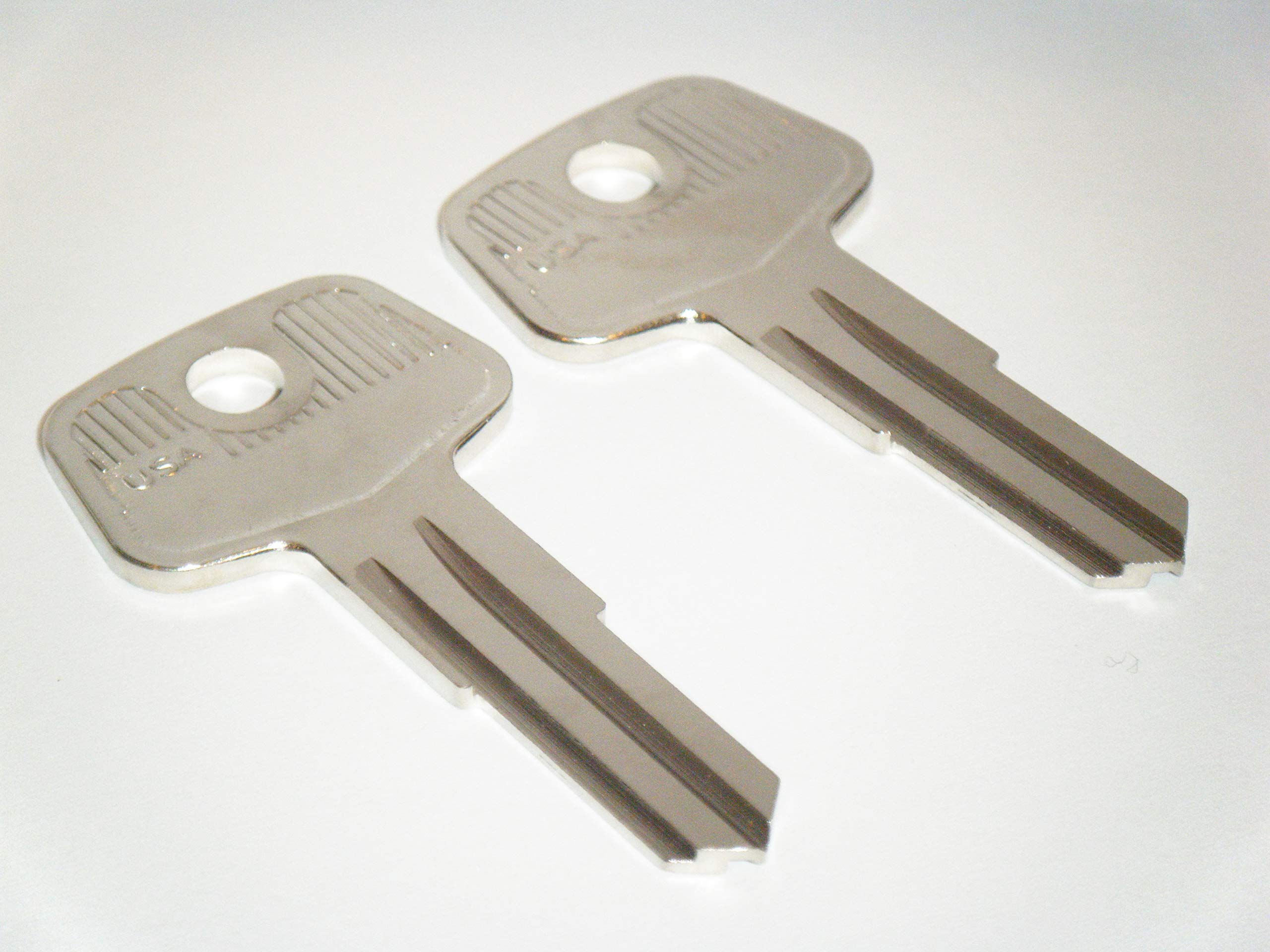 H3 Roof Rack Cross Bar Replacement Keys Cut To Lock/Key Number Sp1 Two Cut Working Keys. By Ordering These Keys You Are Stating You Are The Owner.