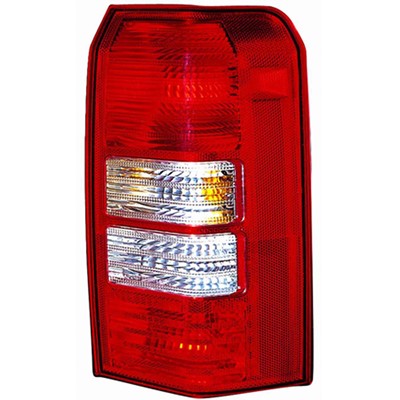 2015 Jeep Patriot Rear Passenger Side Replacement Tail Light Assembly ARSWLCH2801181C